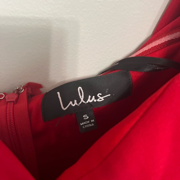 EUC | Lulu's Red Asymmetrical Ruffle Top, Size S - Picture 4 of 5